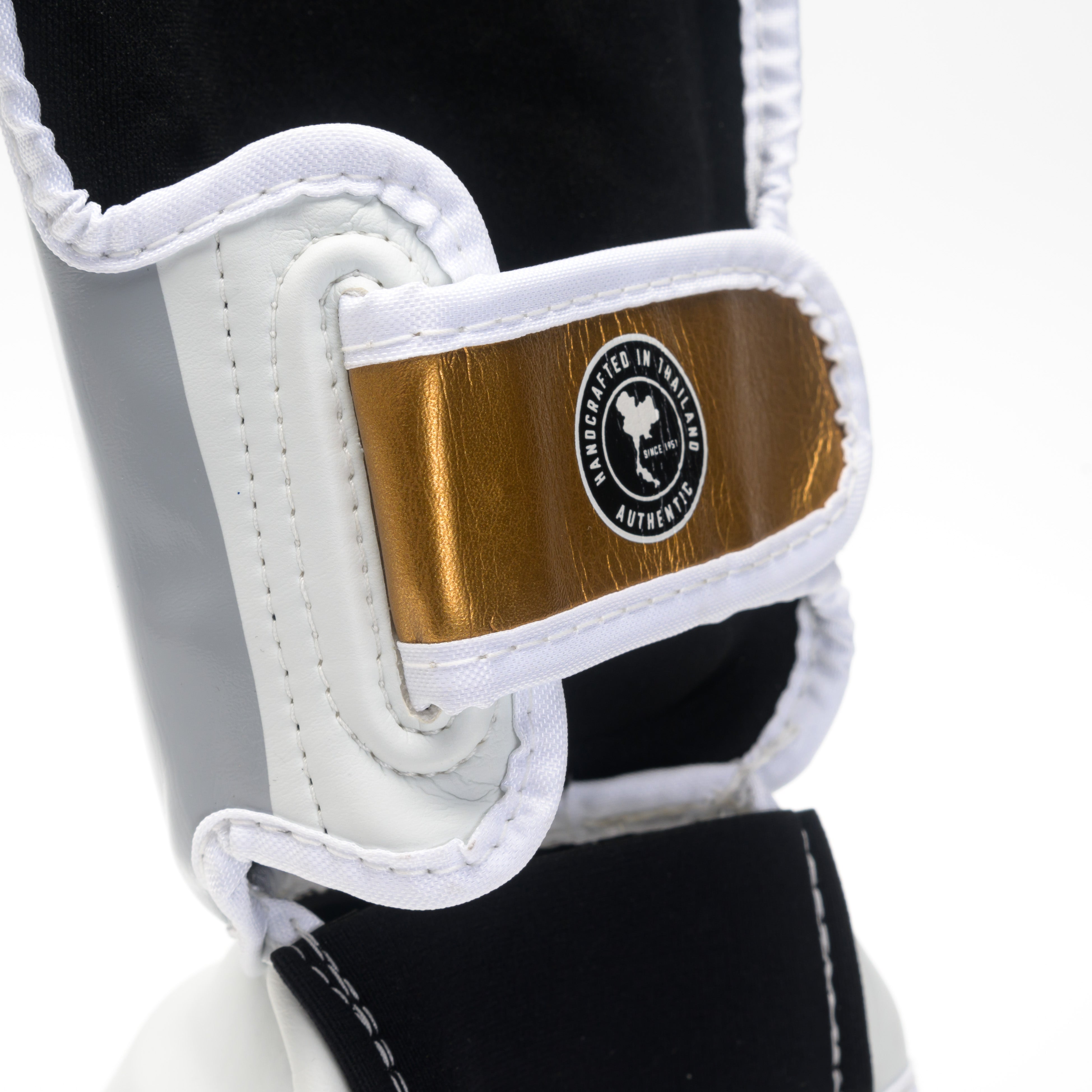 Joyagear X Windy Shinguards White/Gold
