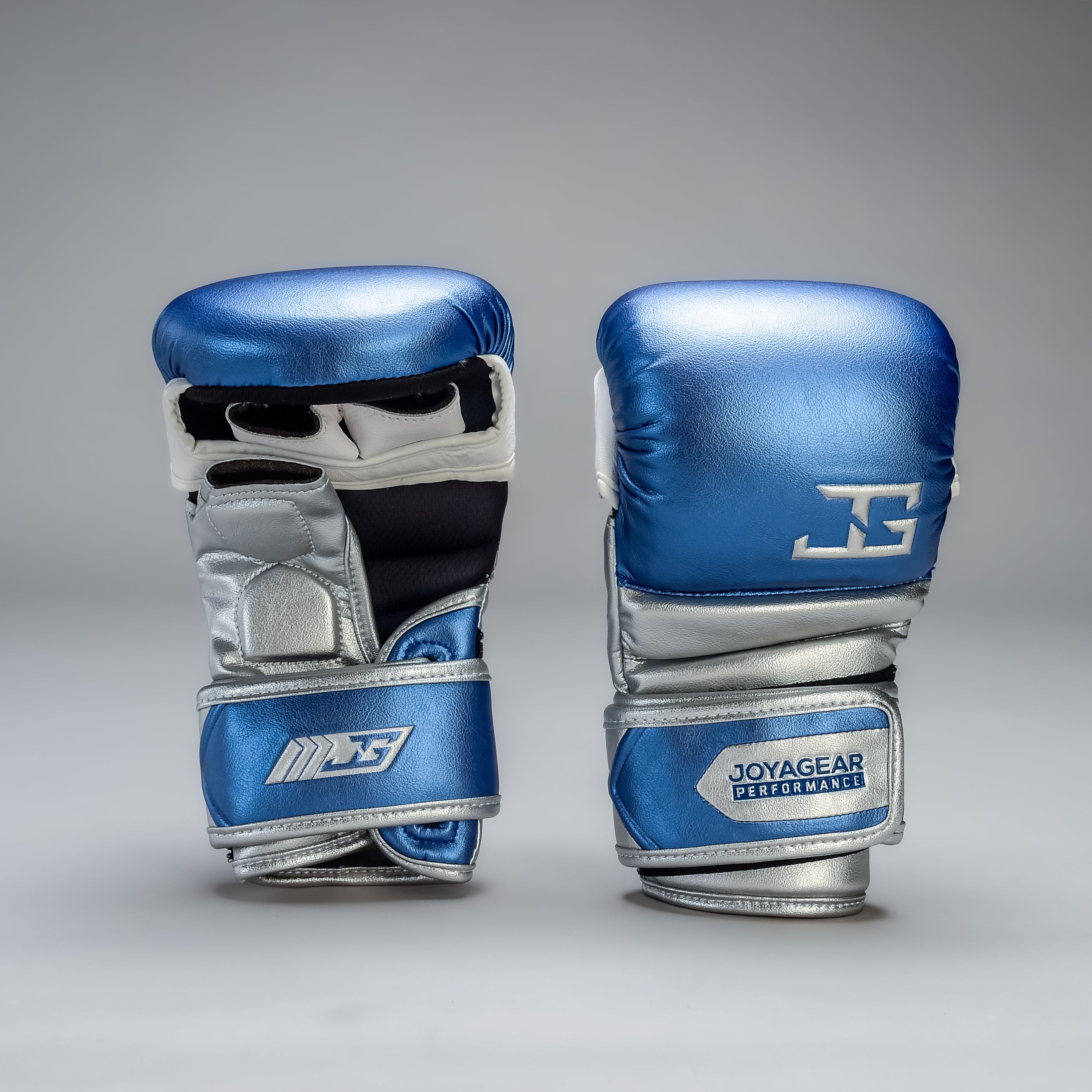 MMA_BLUE_gloves_DSC3766.jpg