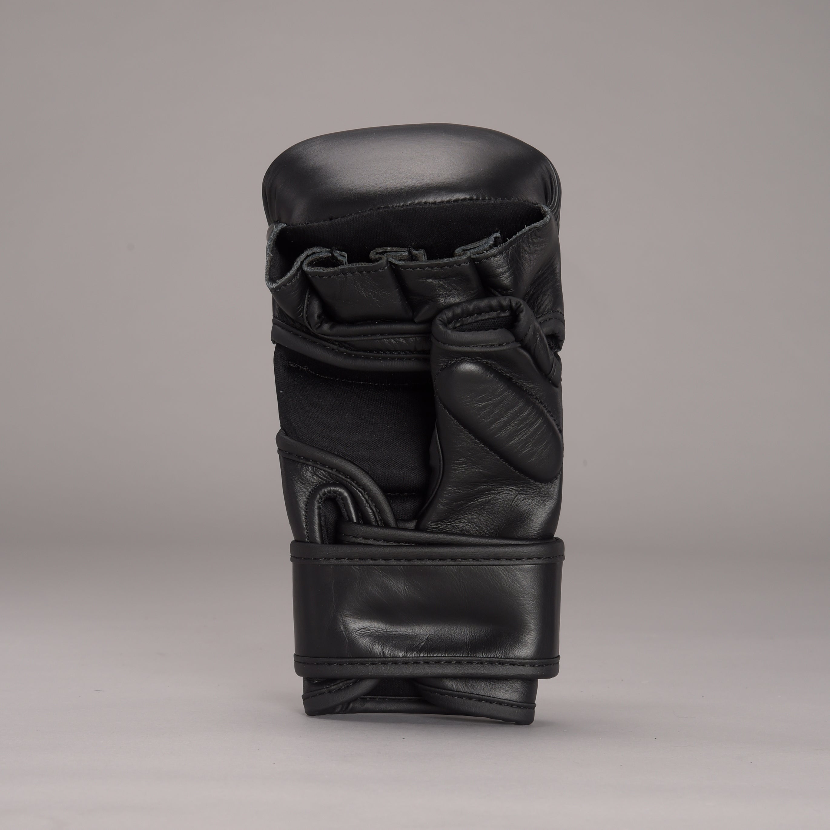 Joyagear Strike Thailand MMA Sparring Handschoenen Zwart/Zwart