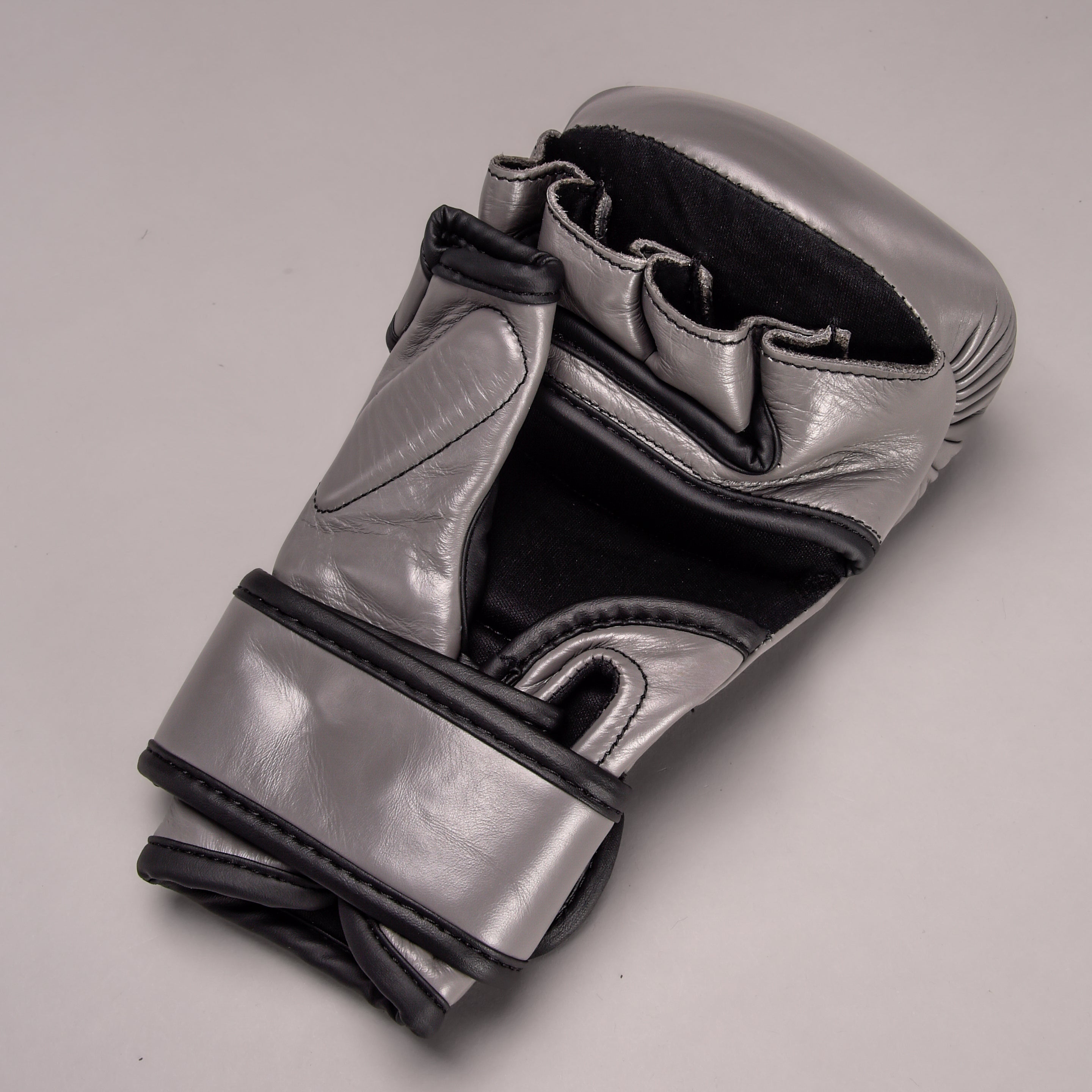 Joyagear Strike Thailand MMA Sparring Handschoenen Grijs