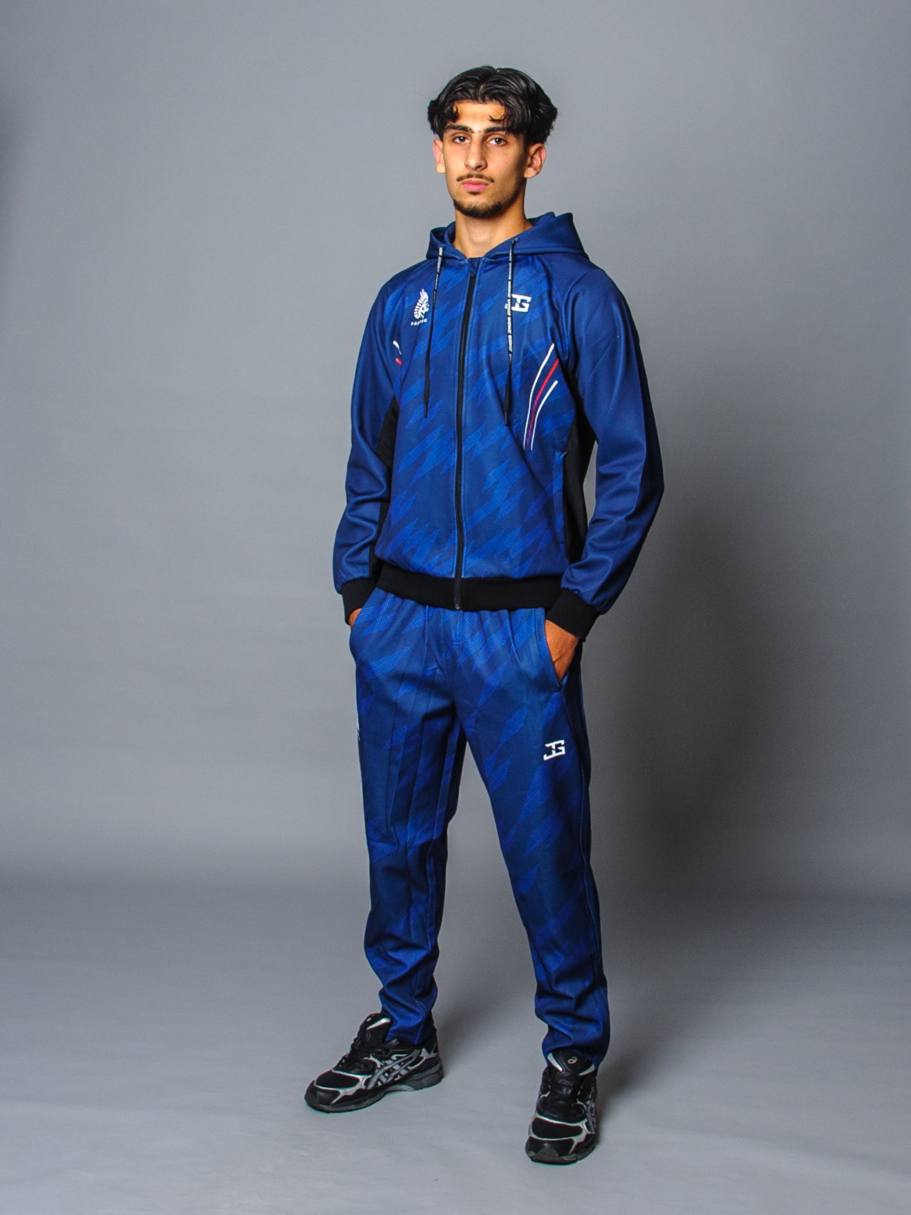 Alexpereiratracksuitblued03_8882.jpg