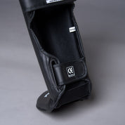 Joyagear Siam Scheenbeschermers Zwart/Wit