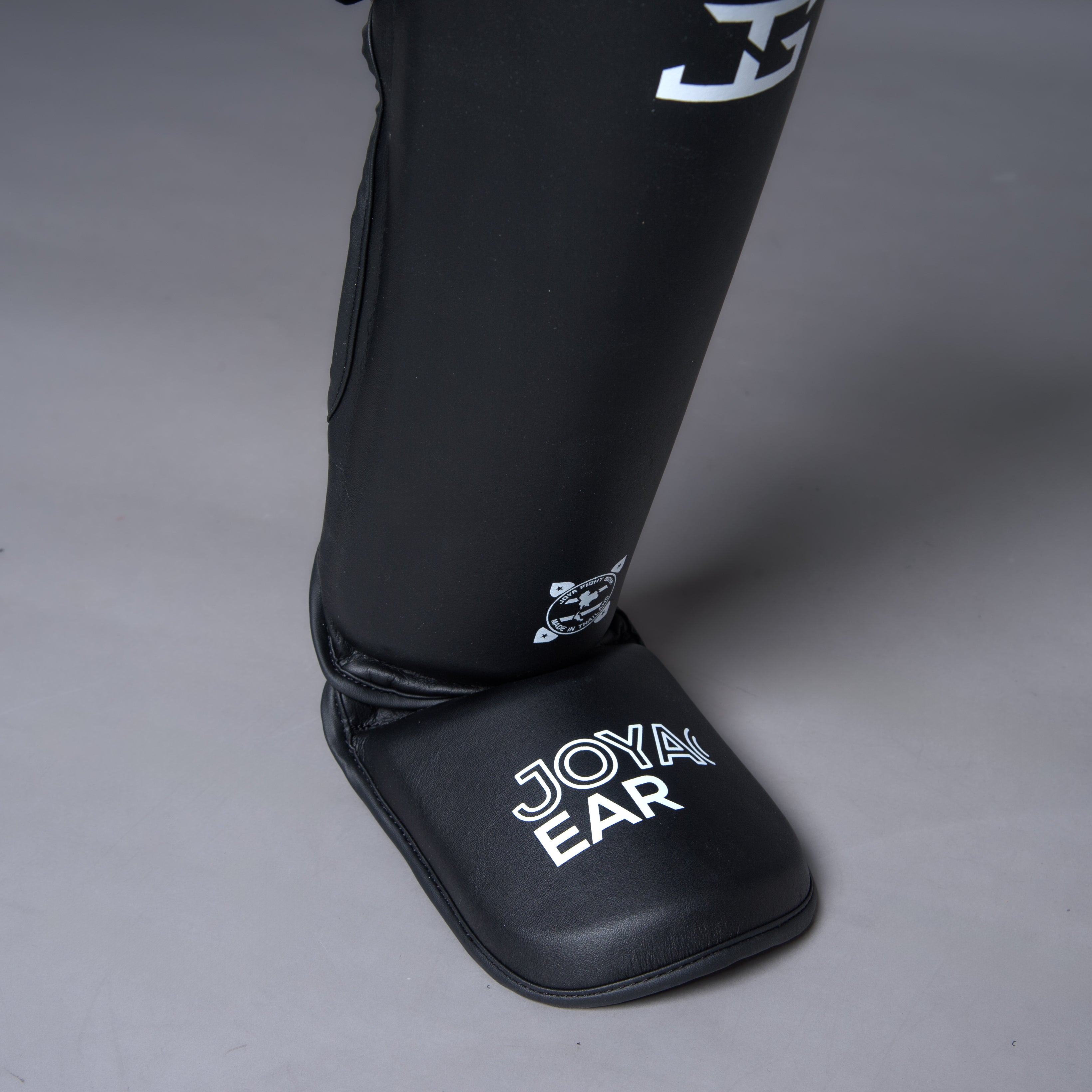 Joyagear Siam Scheenbeschermers Zwart/Wit