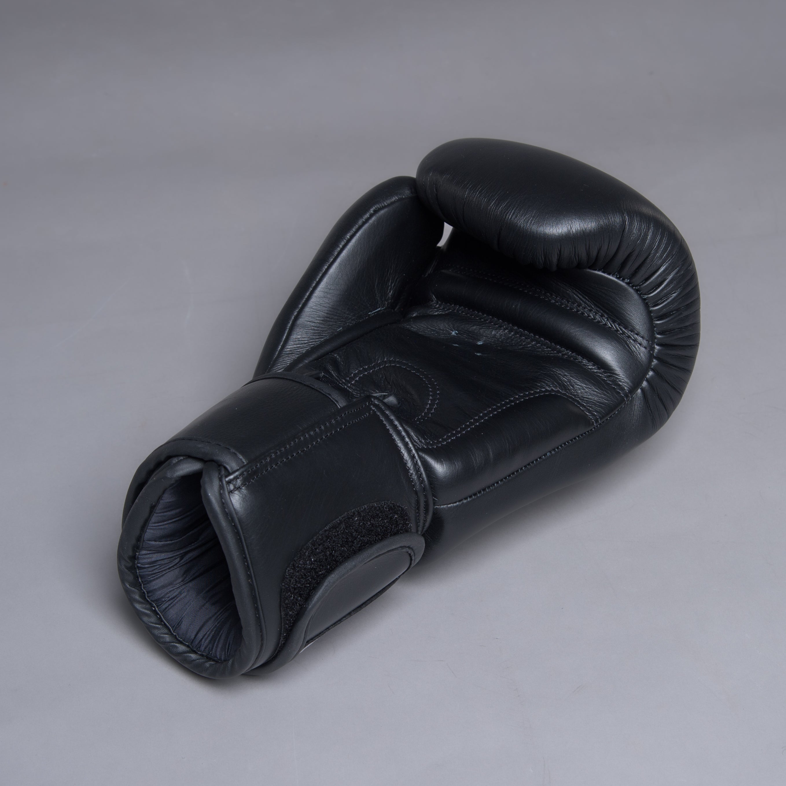 JOYAGEAR SIAM BOXING GLOVES Black/White