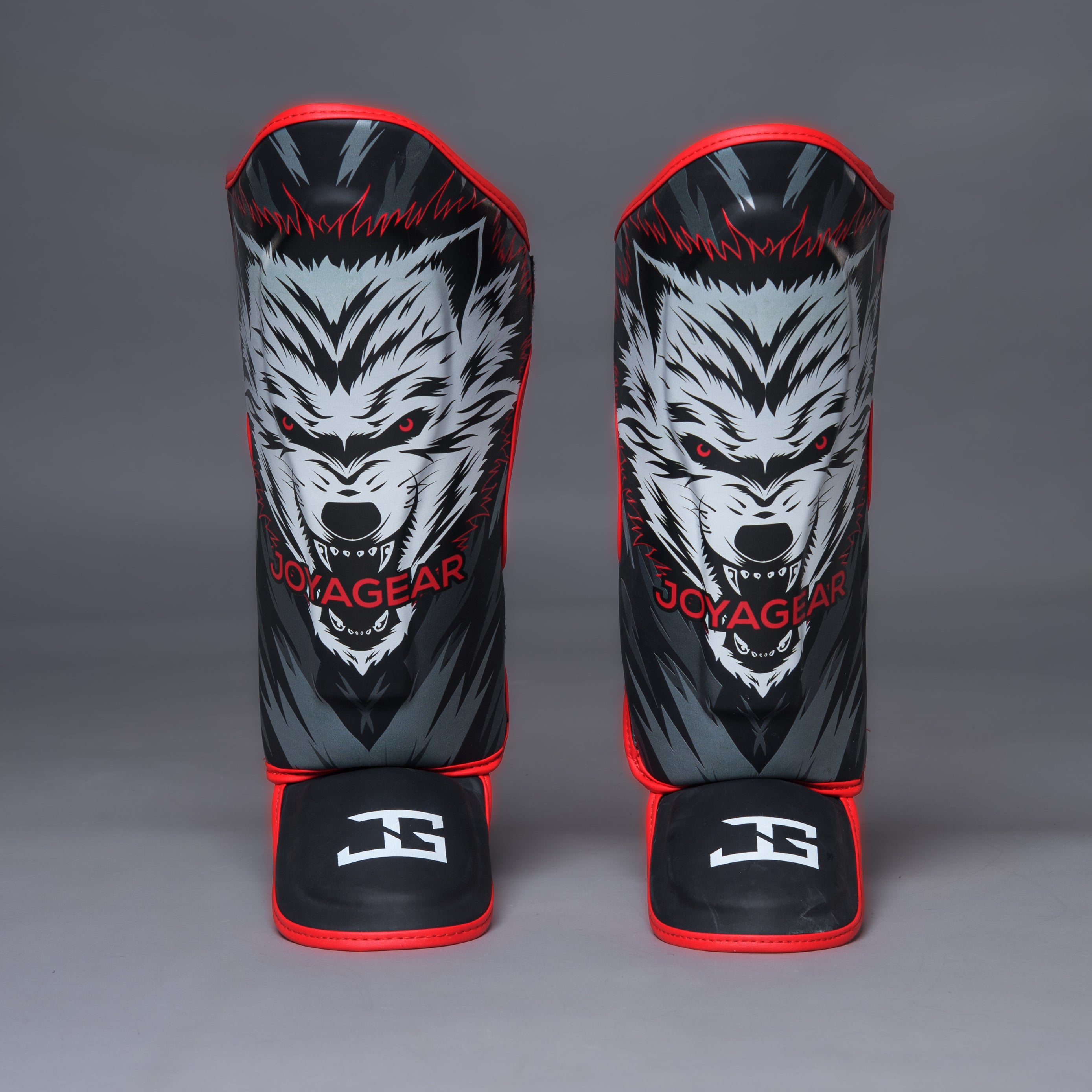 Kopievan_BRX3554shineguardswolf.jpg