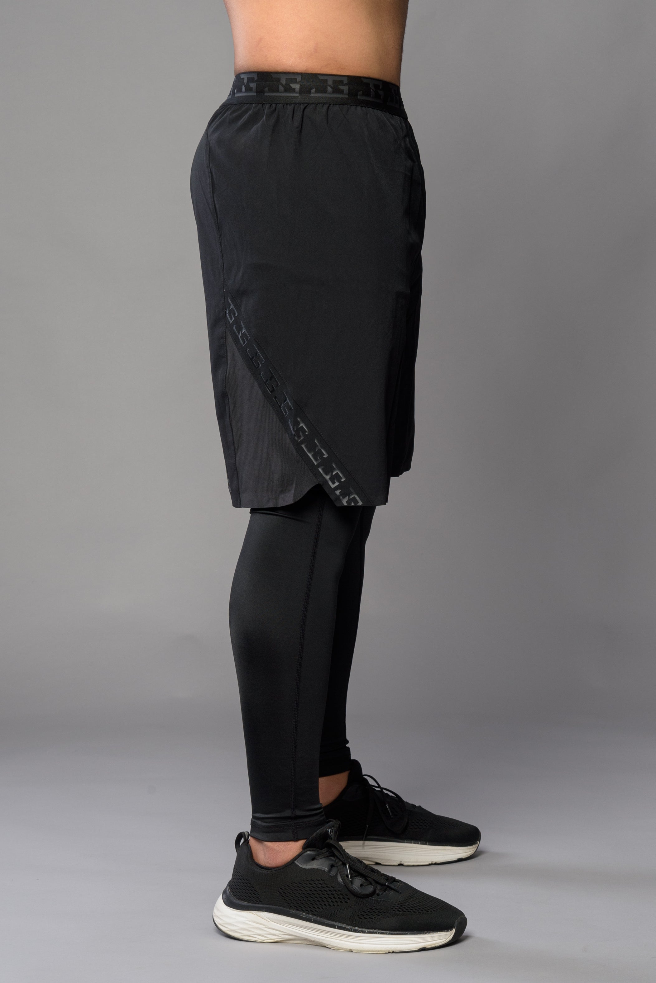 Long-legging-short-black_BRX6977kopie.jpg