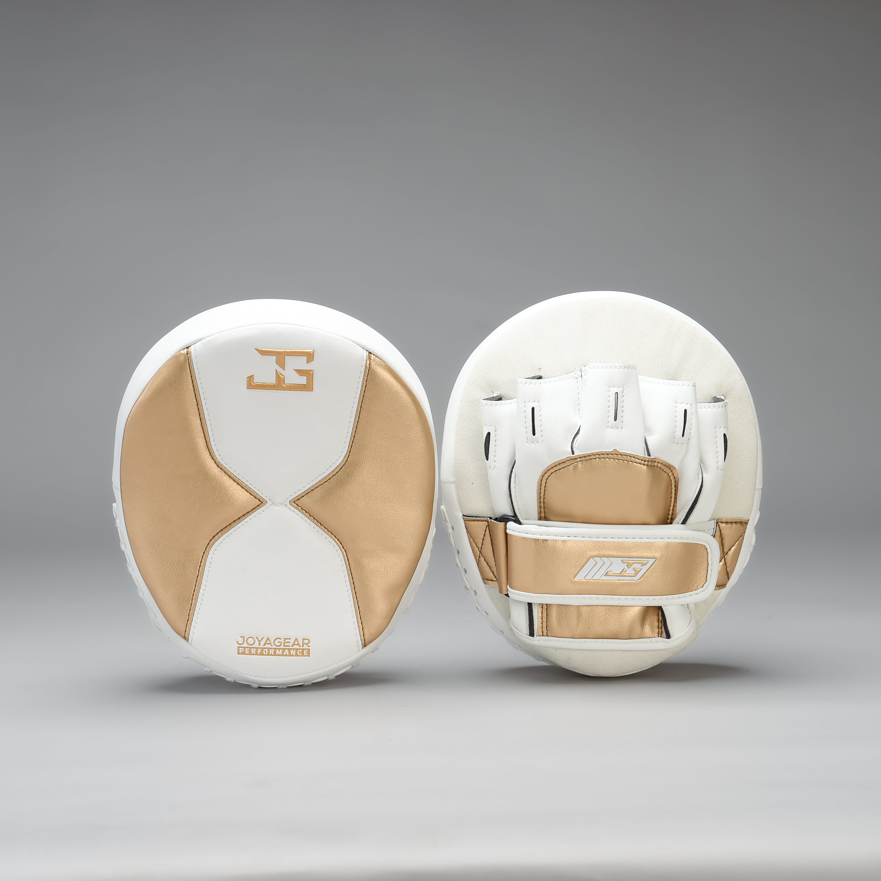 PadsPerformanceGoldWhite_dsc5287.jpg