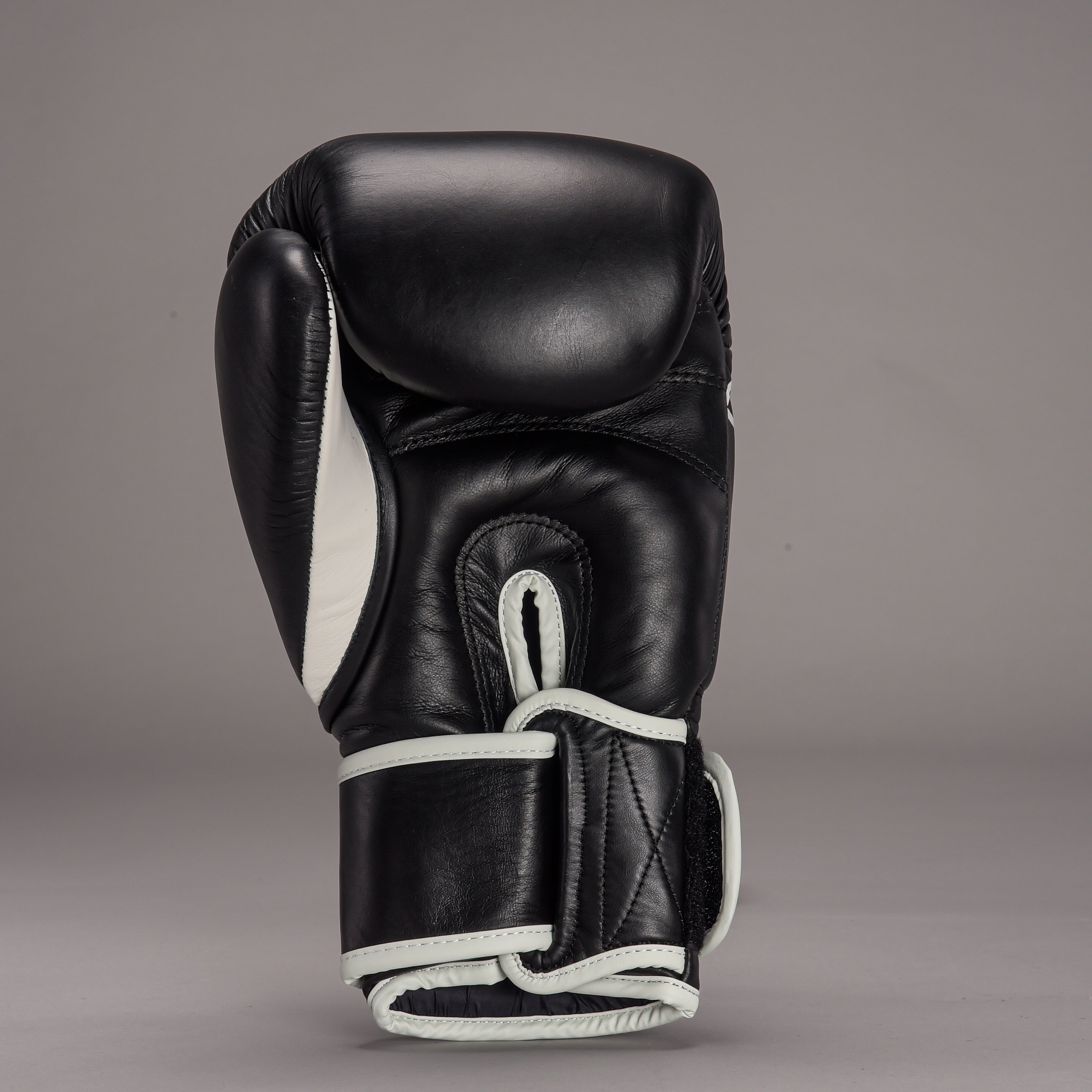 Joya Strike (Kick)boxing Gloves - Black